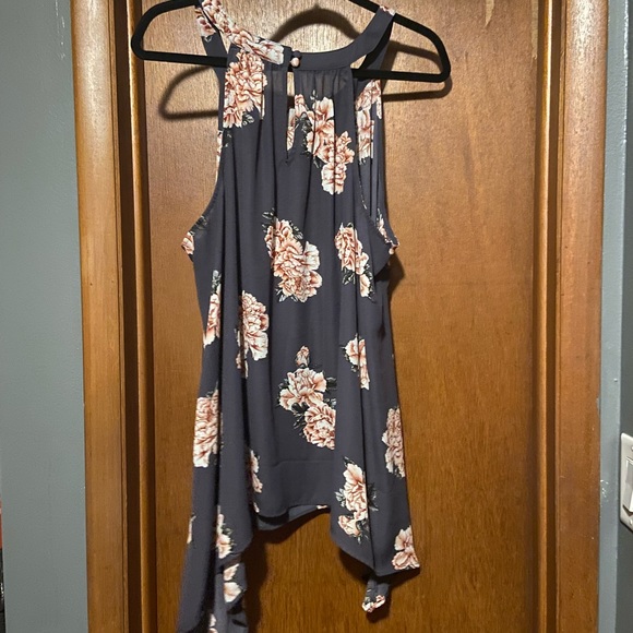 Torrid Goddess Georgette Tank - Picture 5 of 5